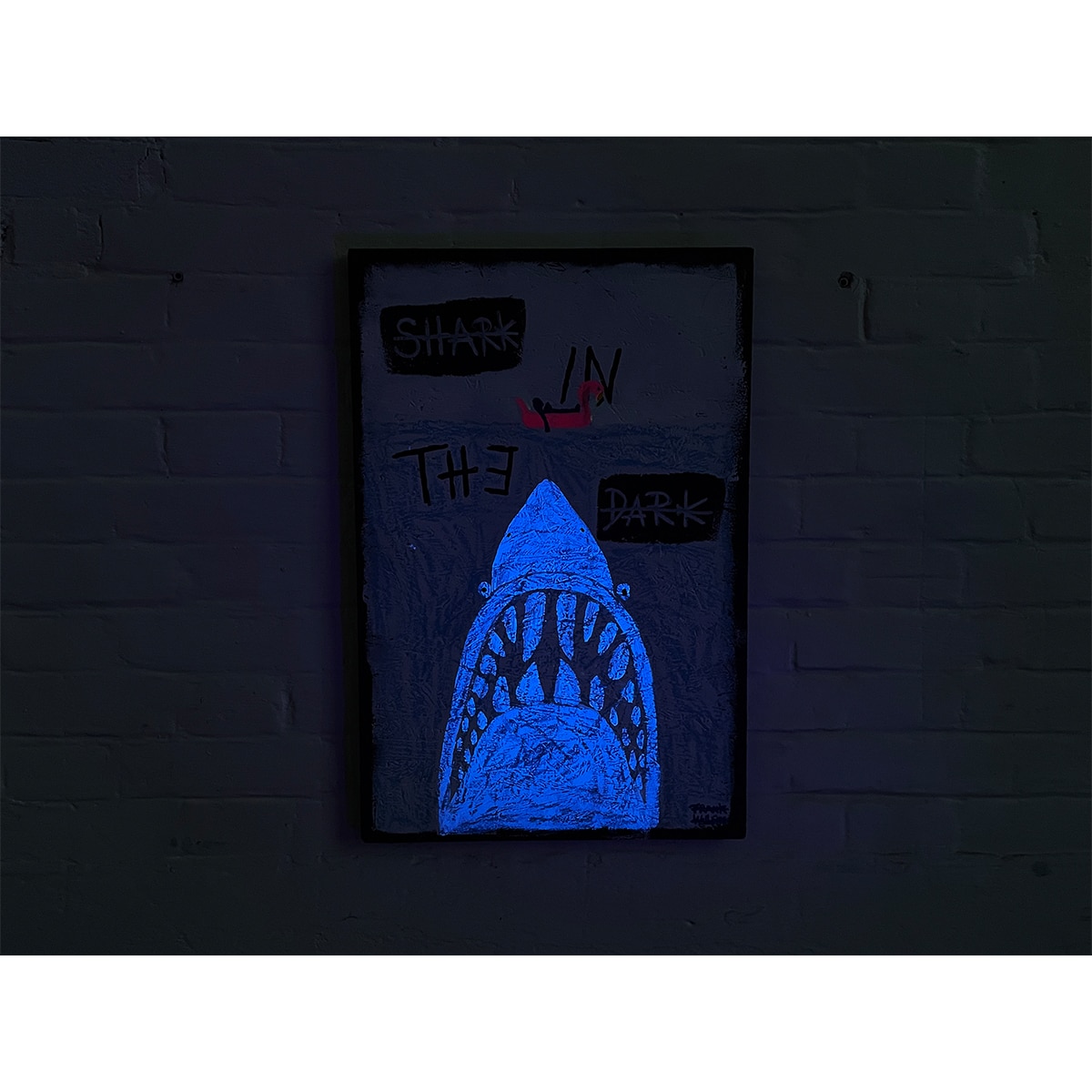 SHARK IN THE DARK