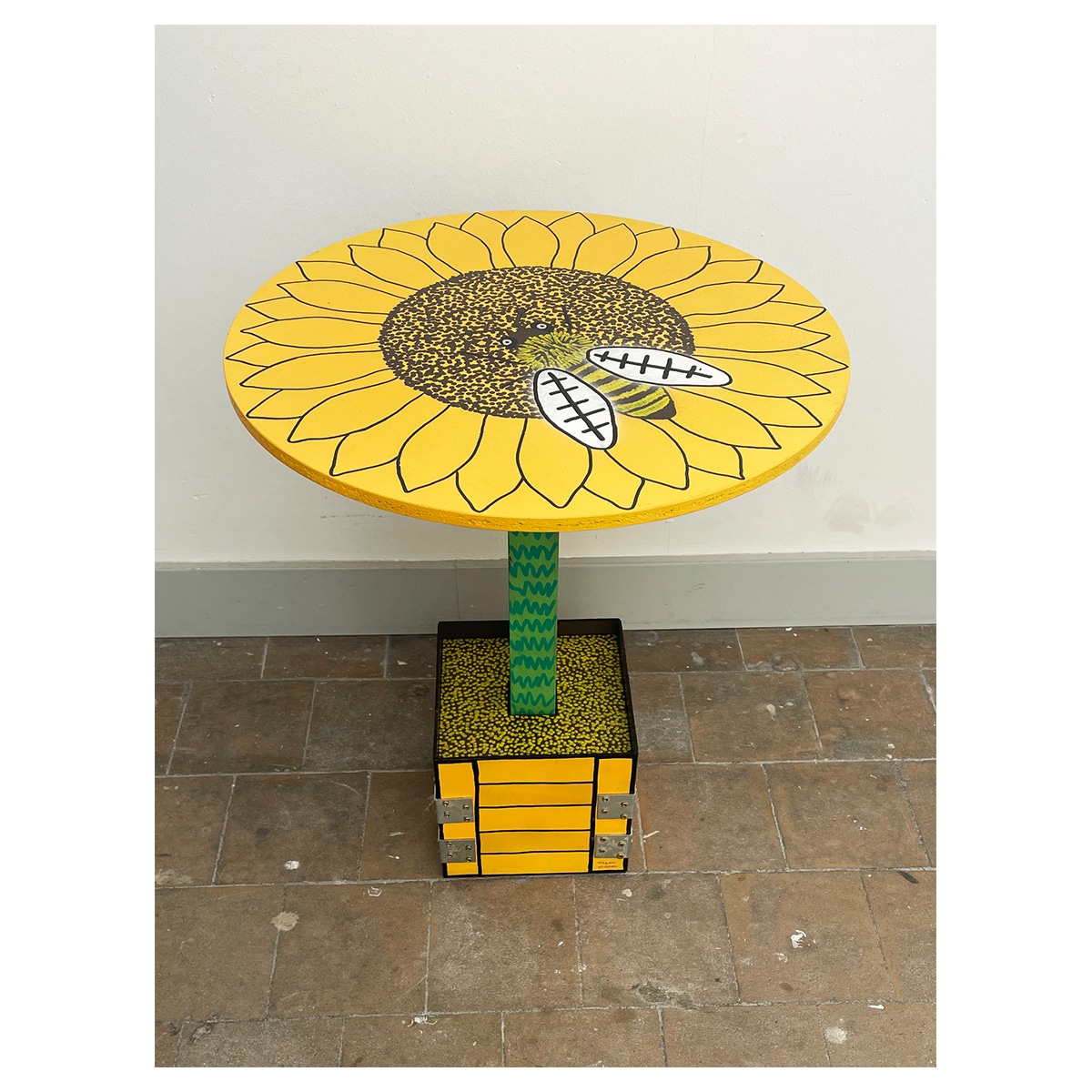 SIDE TABLE - POWER TO THE FLOWER - SUNFLOWER - BEE